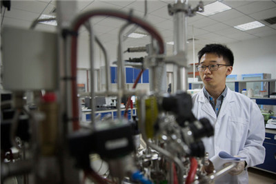 Chinese-made Ebola drugs save lives but are involved in patent disputes.jpg