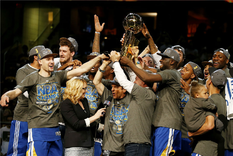 金州勇士队赢得2015年NBA总冠军
