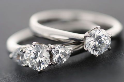 英国珠宝商推出'忠诚'订婚戒指