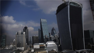The total value of the global real estate market set a record last year.jpg