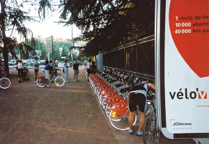 Paris plans to become the "Cycling Capital of the World".jpg