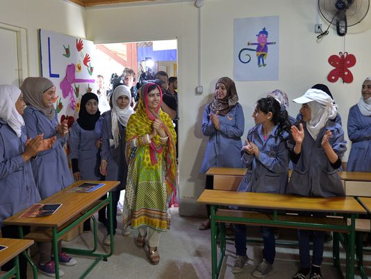 诺贝尔和平奖得主马拉拉不一样的成人礼开办难民女校.jpg