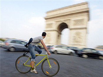 Other people’s roads Paris bicycles will be allowed to run red lights.jpg
