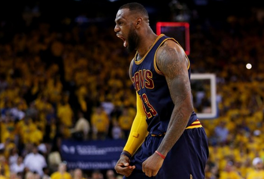 AP News一分钟新闻:骑士加时战胜勇士 奥巴马