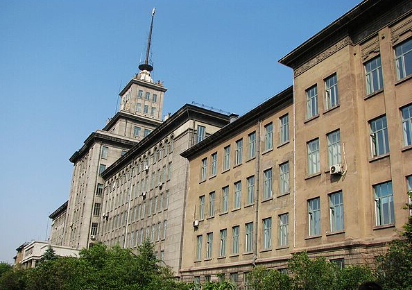 哈尔滨工业大学2.jpg