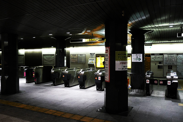 东京的秘密地下交通网