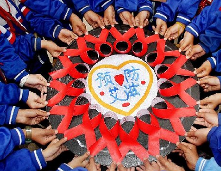 The National Health and Family Planning Commission issued a notice to curb the increase in the AIDS epidemic among students.jpg