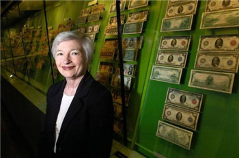 Senior Federal Reserve officials downplayed expectations for a September rate hike.jpg