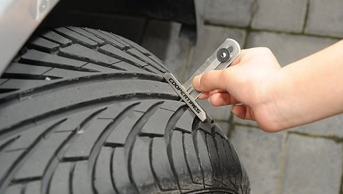 Check Your Tires 检查轮胎