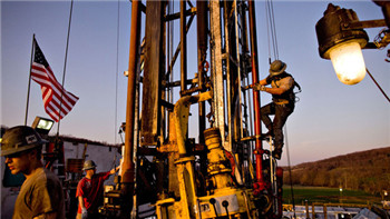 The U.S. shale industry’s cash outflow exceeded US$30 billion in the first half of the year.jpg