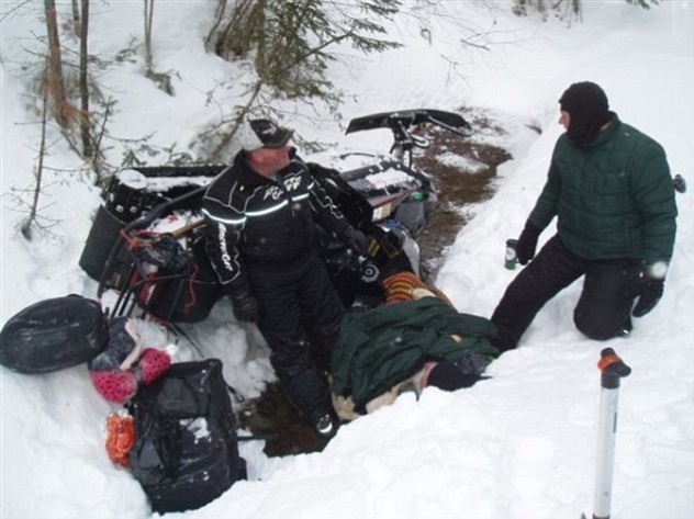 保罗·莱萨德--幸存于：困在冰冷溪流中20小时