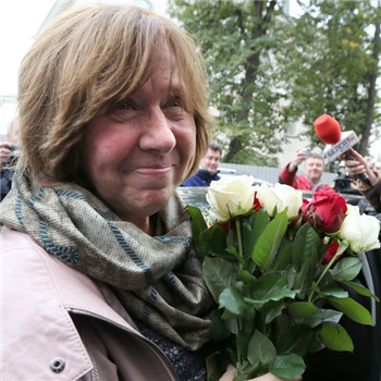 The winners of the New Ko Nobel Prize for Literature are not optimistic about their political influence.jpg