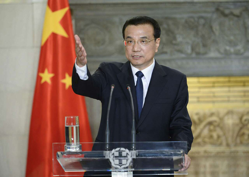 Premier Li Keqiang: China will not stick to the 7% economic growth target.jpg