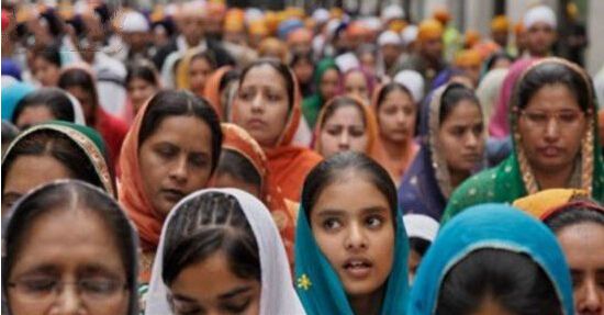 It is difficult for India to surpass China anytime soon. Although the economy is relatively bright.jpg