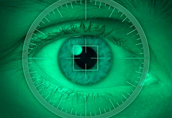 花旗银行测试扫描视网膜取款技术