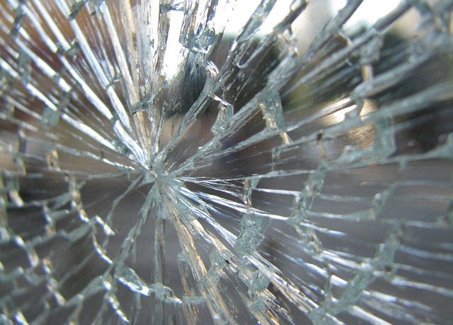 broken-window-glass.jpg