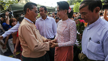 Aung San Suu Kyi called for national reconciliation talks.jpg