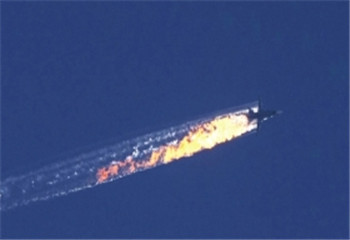 A Russian fighter plane is suspected to be shot down on the border between Turkey and Syria.jpg