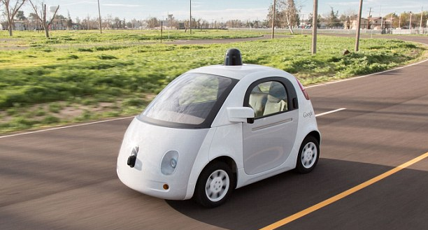 谷歌无人驾驶汽车将可与行人沟通.png
