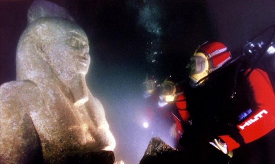 埃及古城"迷失珍宝"水中沉睡千年后重现天日