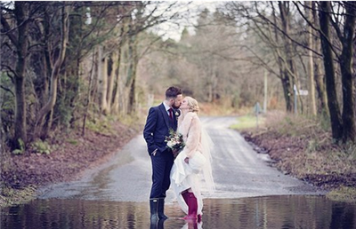 The British couple got married in a storm and rained and tied the knot .jpg