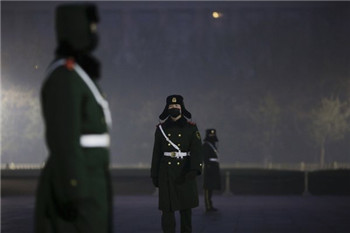 Classes are closed on haze days, Beijing children complain .jpg