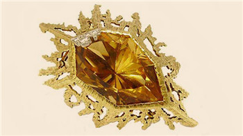 The 70s antique jewellery market is hot Ultra-cool 1970s vibe inspires wave of must-have collections.jpg