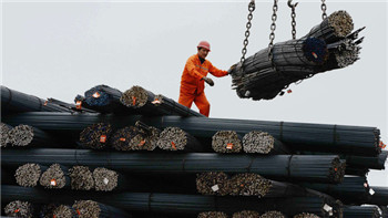 China's rust-belt looks to slash jobs.jpg