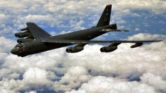 The United States stated that the B-52 broke into the South China Sea because it deviated from the direction.jpg