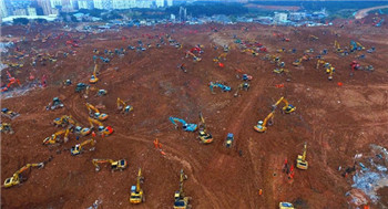 深圳滑坡事故再度引发安全标准质疑.jpg