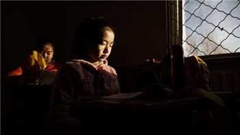 Left-behind children The remaining problems of the Chinese miracle.jpg