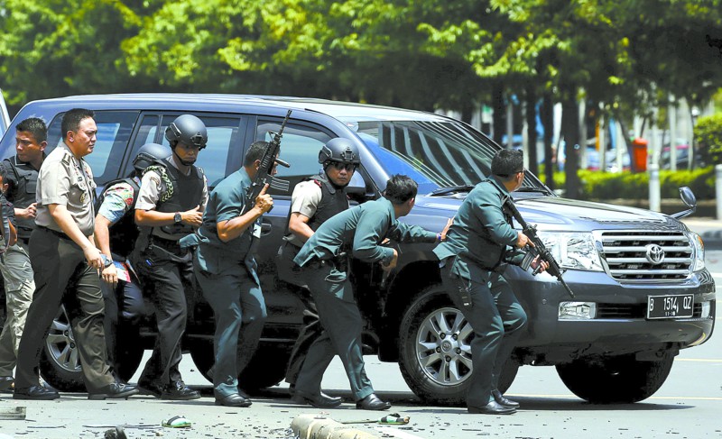 印尼首都雅加达遭连环爆炸袭击