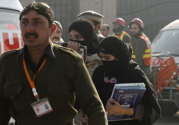 At least 21 people were killed when a university in Pakistan was attacked.jpg
