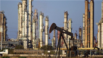 Oversupply will cause oil prices to continue to fall.jpg