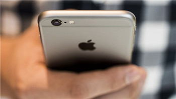 Apple refuses to unlock the San Bernardino shooting murderer iPhone for the FBI.jpg