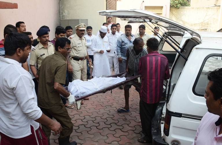 A tragedy at a family gathering in India. A man cut his throat and killed 14 relatives.jpg