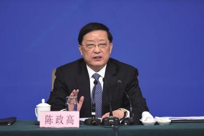 The Minister of Housing and Urban-Rural Development attended the press conference to discuss the situation of my country's real estate market.jpg