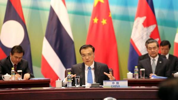 李克强总理:中国将为东南亚五国提供百亿美元贷款.jpg
