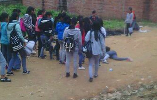 More than 20 girls fighting in Guangxi, most of the participants are underage.jpg