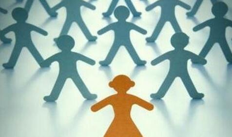 In 2015, the total population of China reached 1.37 billion. The ratio of men and women improved slightly.jpg