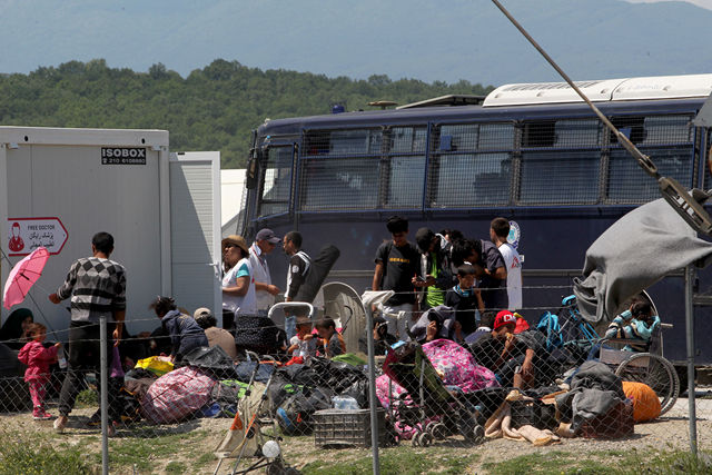 希腊疏散移民.jpg