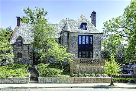 President Obama rented a luxury house in Washington to live in after leaving office.jpg