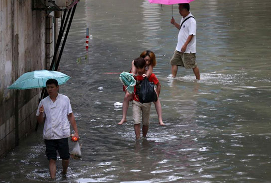 The water level of 127 rivers across the country exceeded the alarm this year’s flood situation exceeded the same period in 1998.jpg