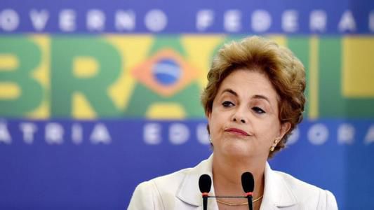 巴西总统罗塞夫遭弹劾.jpg
