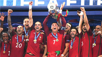 The European Cup ended, Cristiano Ronaldo cried and the Portuguese team finally won the championship.jpg