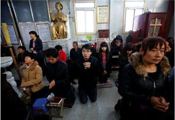 After decades of suspicion, the Pope is trying to make a breakthrough with China.jpg