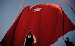 政变失败后埃尔多安更强势 土耳其世俗化遭削弱