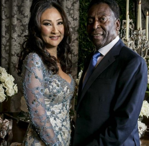 Brazilian football king Pele welcomes his third marriage and marries his 33-year-old girlfriend .jpg