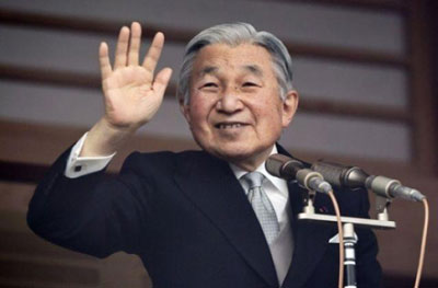 日本明仁天皇有意提前退位? 官方进行辟谣.jpg