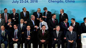 G20承诺使用所有政策工具支持增长.jpg